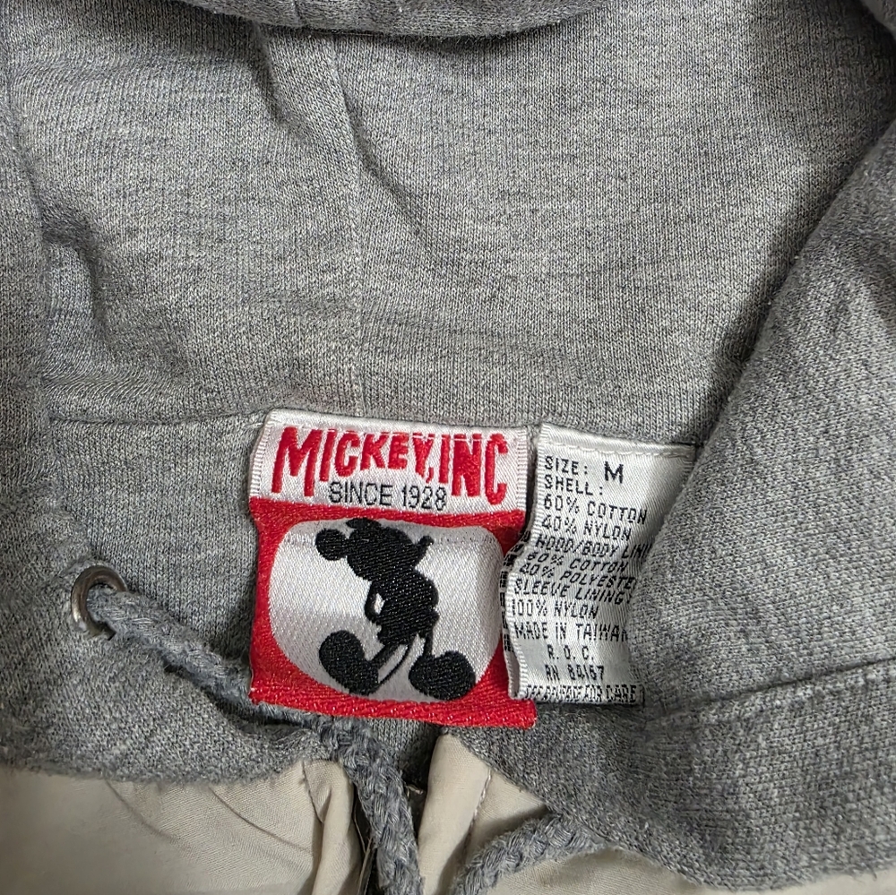 Mickey Mouse - Picture 2 of 3